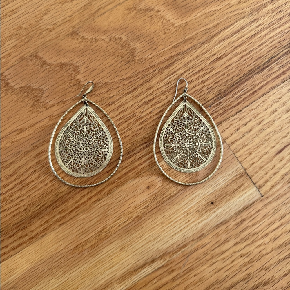 Gold dangle earrings
